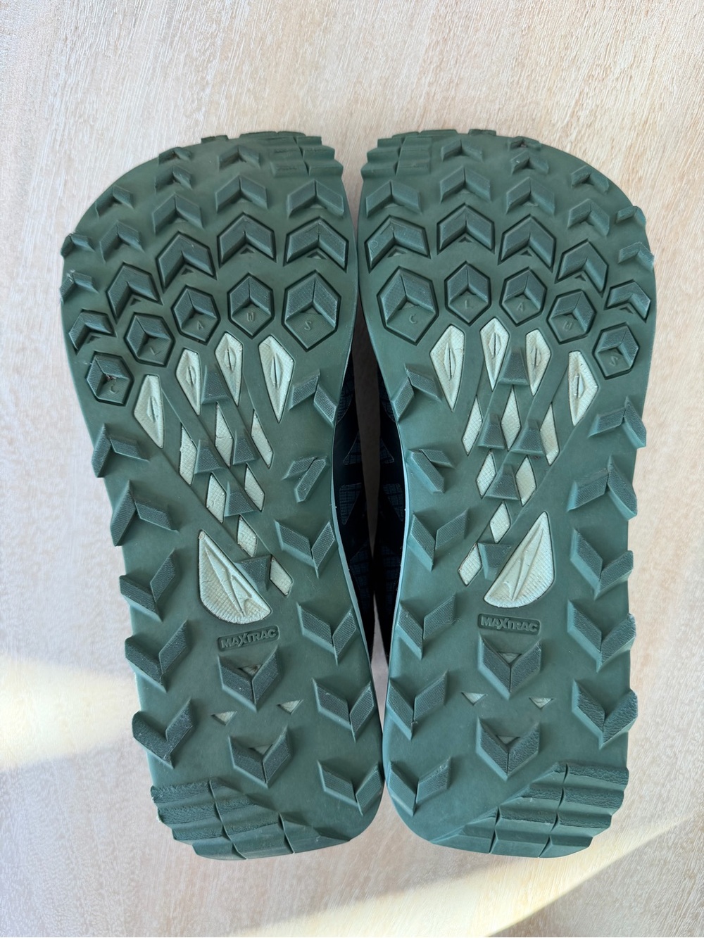 Altra Lone Peak 8 Women’s Trail Running Shoes - Picture 5 of 6